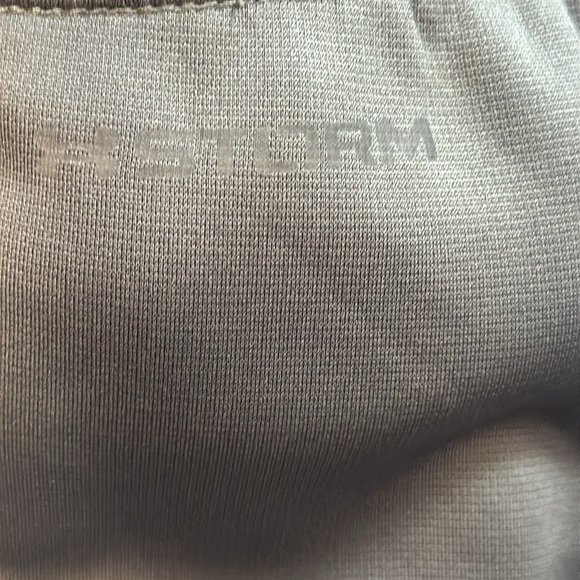 Under Armour Storm Cold Gear Loose Gray Blue Logo Joggers Sweatpants Youth Large - Picture 8 of 10